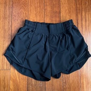 Lululemon Hotty Hot shorts